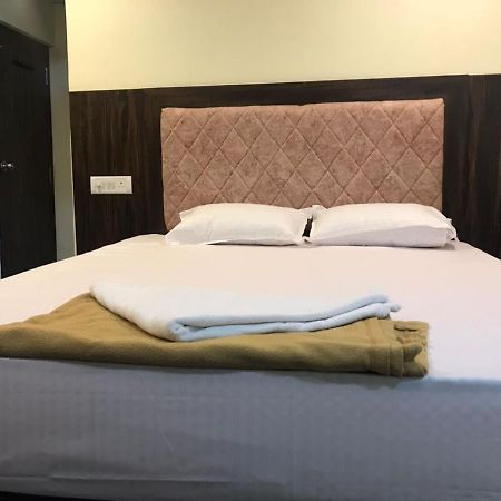Taloja Midc Hotel Taloje Luaran gambar