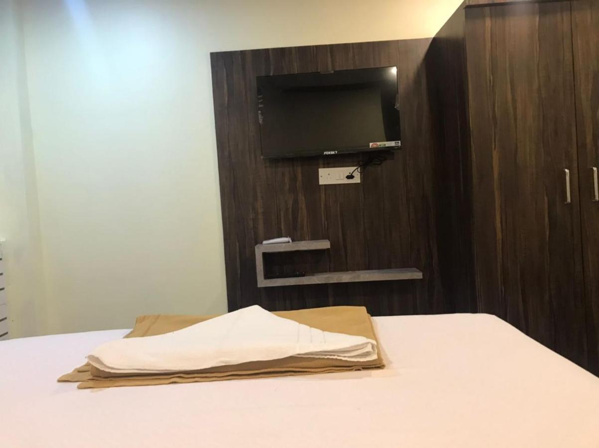 Taloja Midc Hotel Taloje Luaran gambar