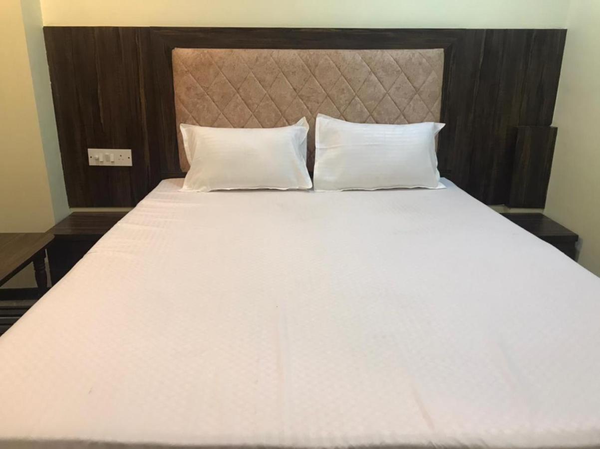 Taloja Midc Hotel Taloje Luaran gambar